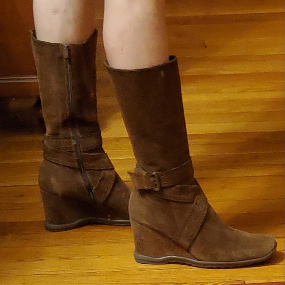 Brown suede wedge-heel mid-calf boots with detailing - Picture 1 of 5